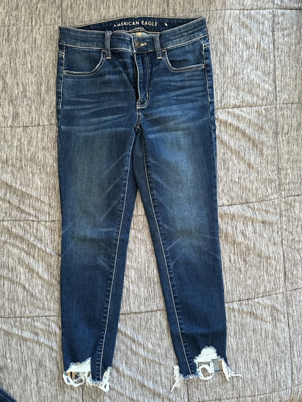 American Eagle high rise jeggings cropped distressed jeans